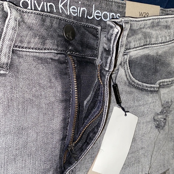 Brand New/Never worn Calvin Klein Denim Skirt - Picture 4 of 5